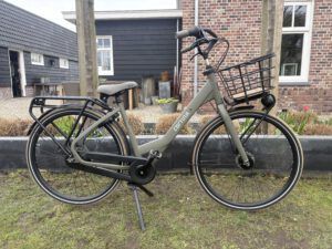 Als nieuw, Cortina Common damesfiets nexus 7 h50